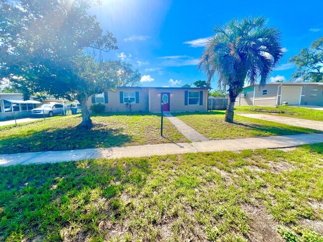 Foto del edificio - Beautiful 3BD/1BTH Home in Spring Hill