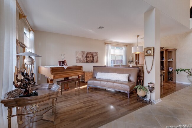 Foto del edificio - 20803 Cliff Park Ln