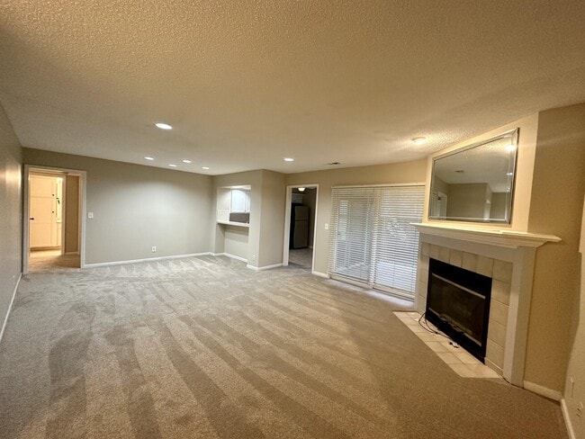Foto del edificio - 12159 Hayes St