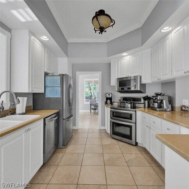 Building Photo - 28313 Moray Dr
