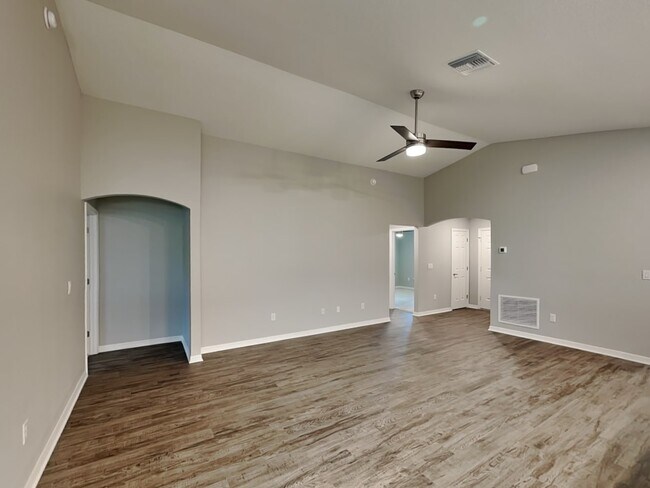 Building Photo - 2833 58th Way E
