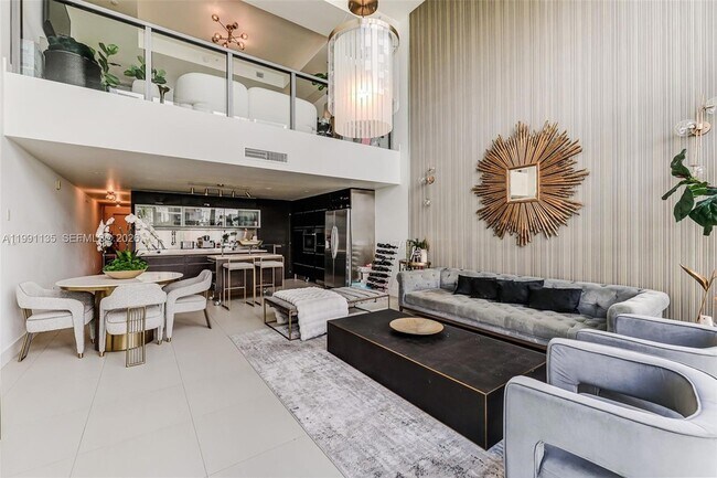 Foto del edificio - 6000 Collins Ave