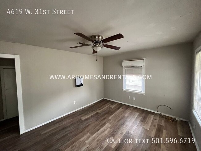 Foto del edificio - 4619 W 31st St
