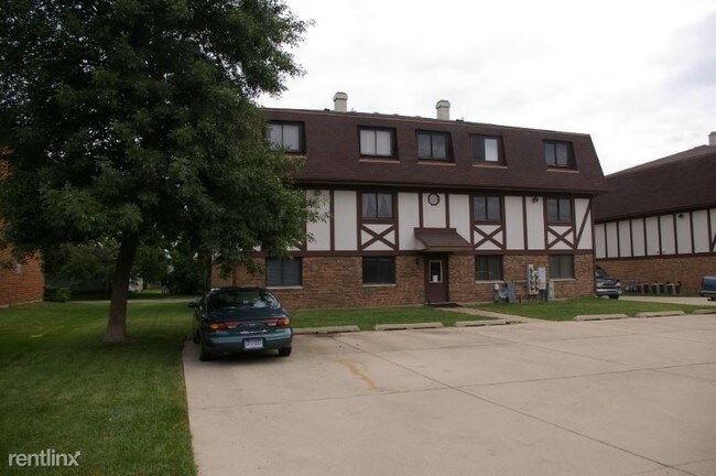 Building Photo - 767 Lippert Ln