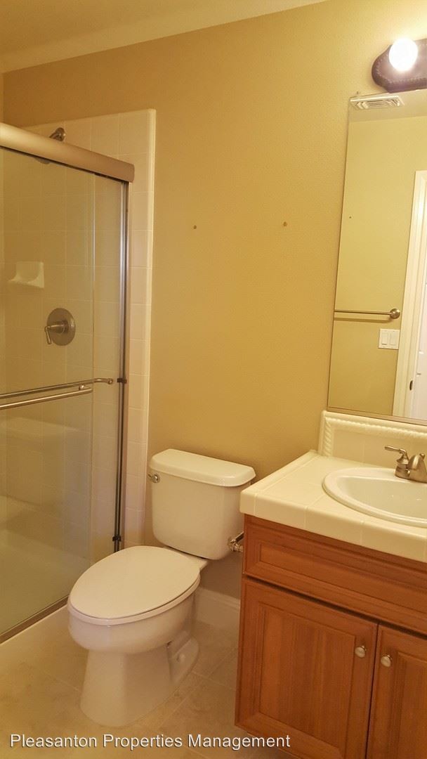 Foto del edificio - 2327 Vineyard Heights Ln