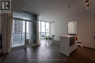 Building Photo - 1 Yorkville Ave