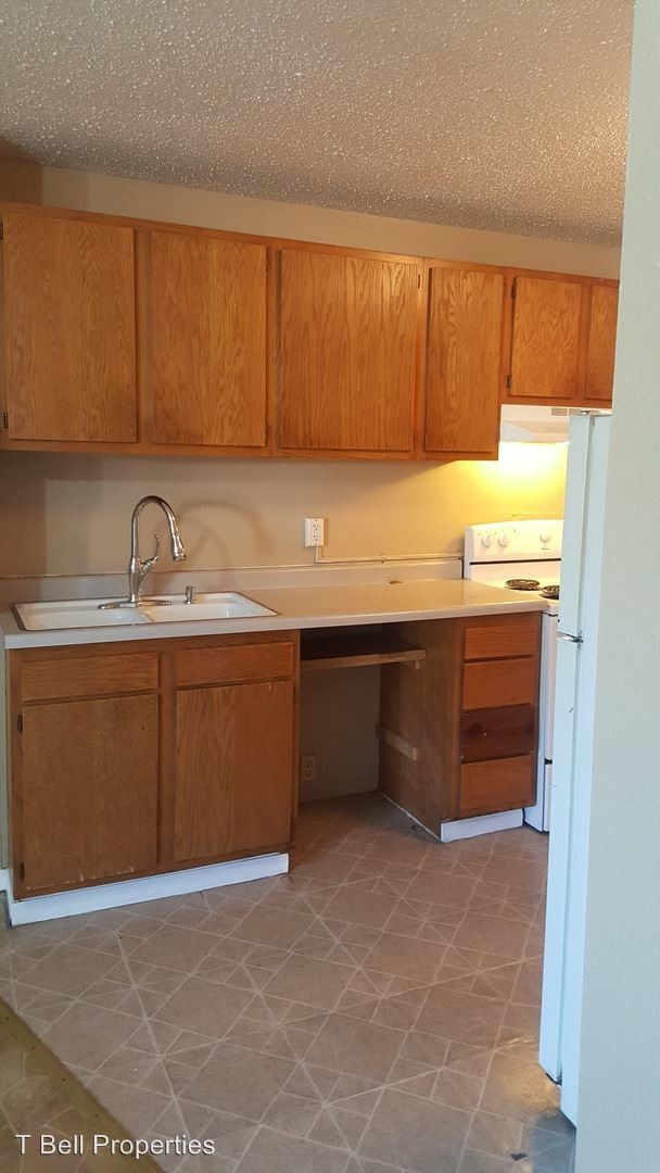 Building Photo - 2 br, 1 bath Apartment - 501 Grandview Ave