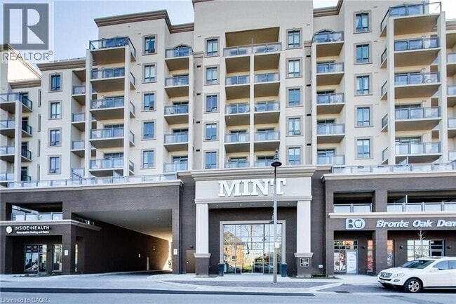 Photo du bâtiment - 2486 Old Bronte Rd