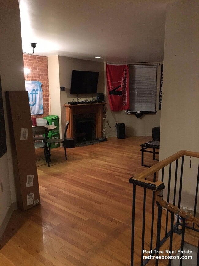 Photo - 103 Gainsborough St Apartment