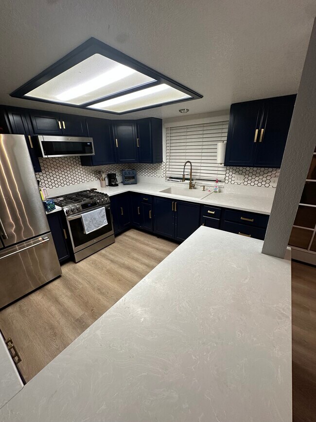 Foto del edificio - 491 W Carter St