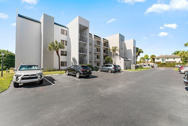 Building Photo - 1605 US-1