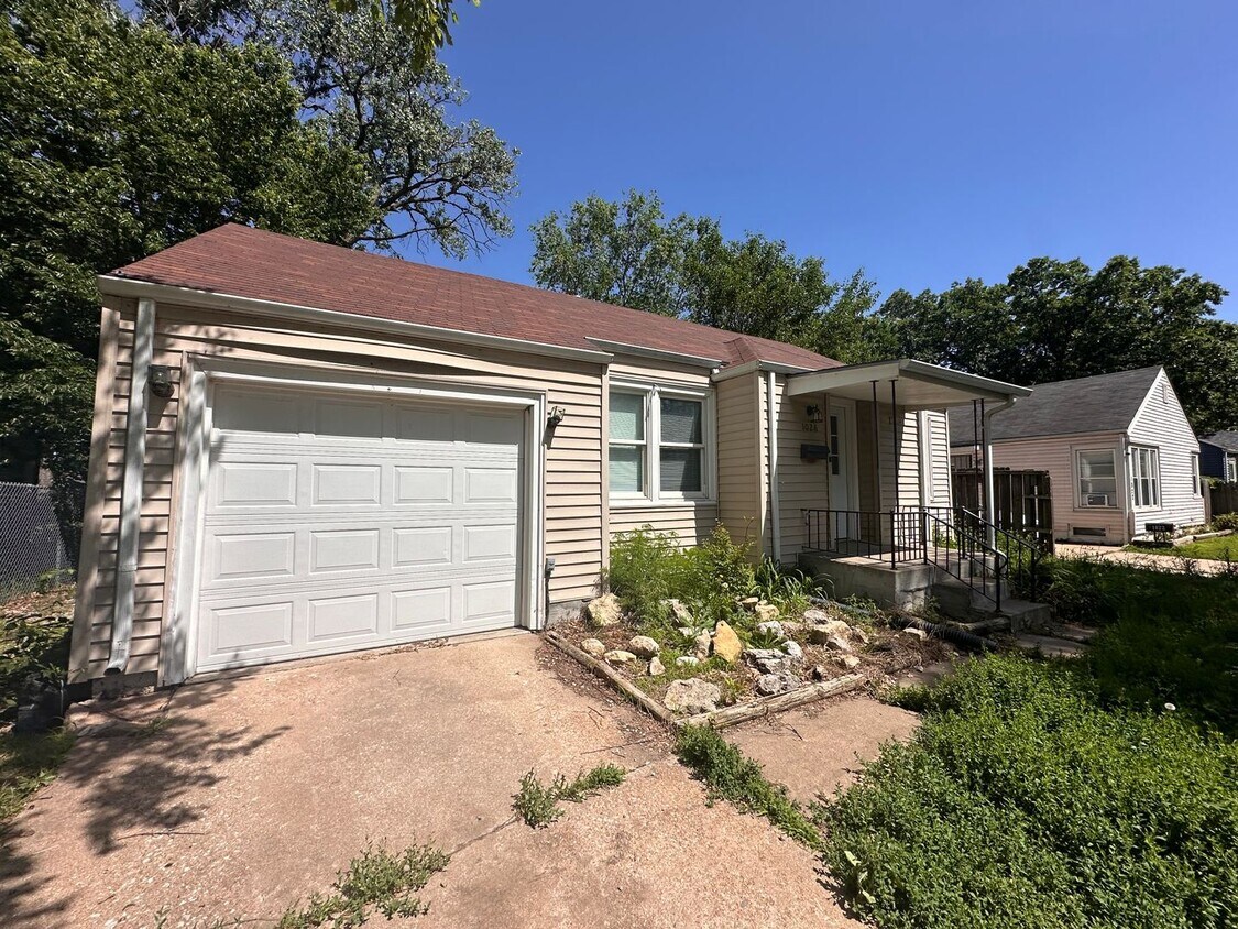 1028 N Pershing Ave, Wichita, KS 67208 House Rental in Wichita, KS