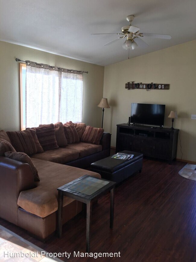 Building Photo - 1615 Chanterelle Dr