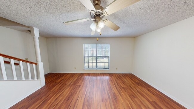 Interior Photo - Cambridge Woods