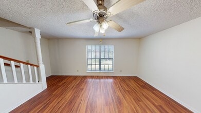 Interior Photo - Cambridge Woods