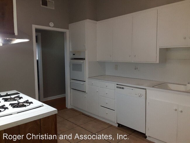Foto del edificio - 3 br, 2 bath House - 1023 Bert Kouns