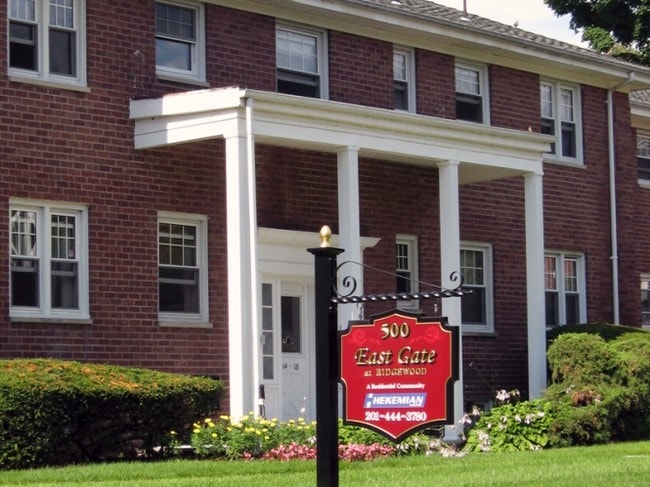 Building Photo - East Gate at Ridgewood