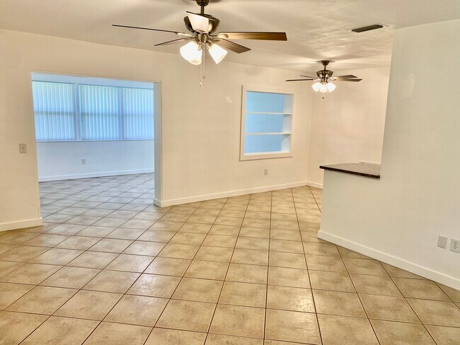 Foto del edificio - 1214 Eden Dr