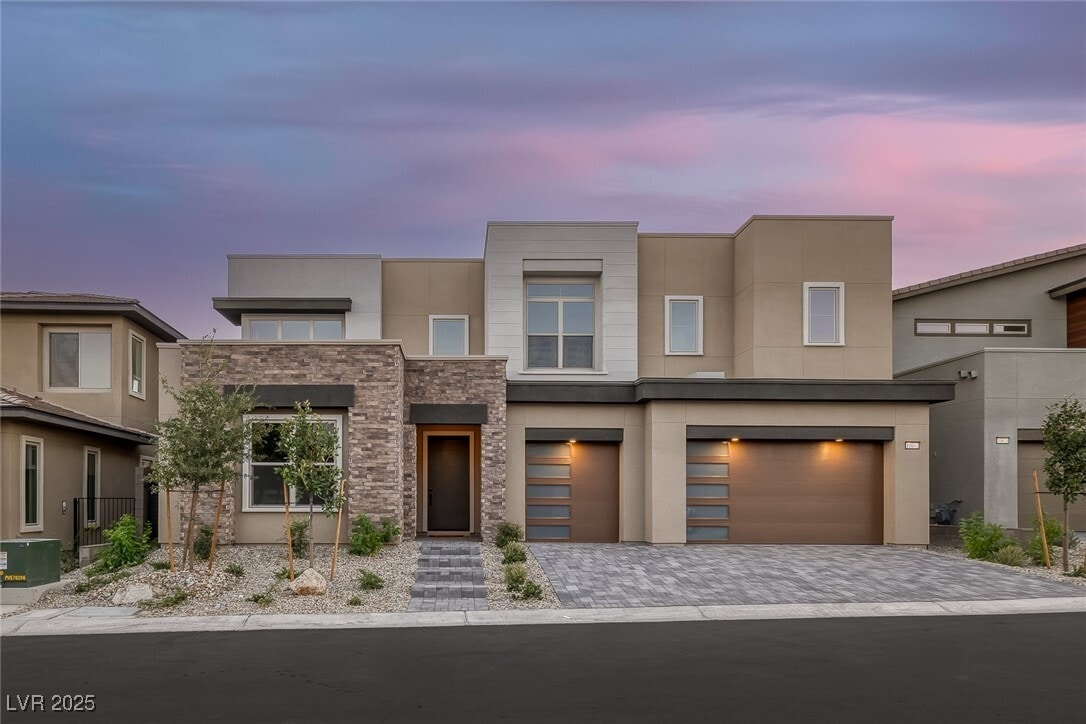Foto principal - 10663 Stone Ledge Ave
