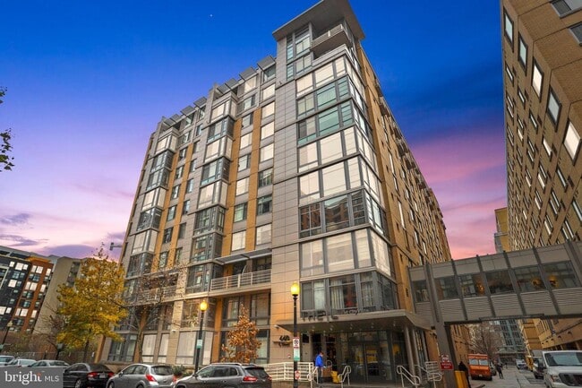 Photo - 440 L St NW Townhome