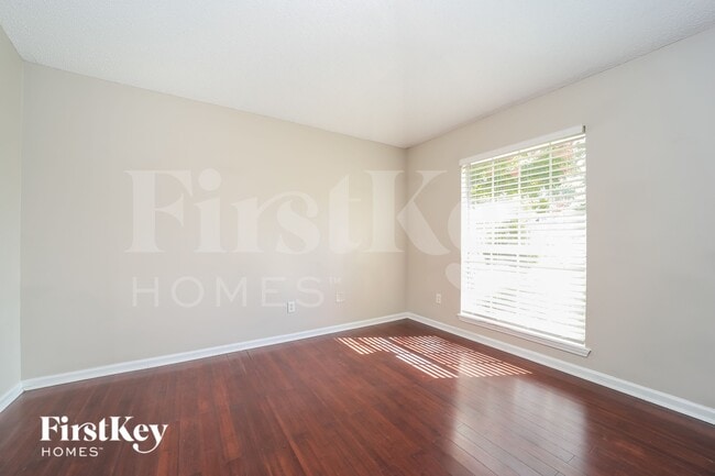 Building Photo - 4052 Edgeland Trail