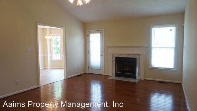 Building Photo - 3 br, 2 bath House - 1012 Castlebay Ct