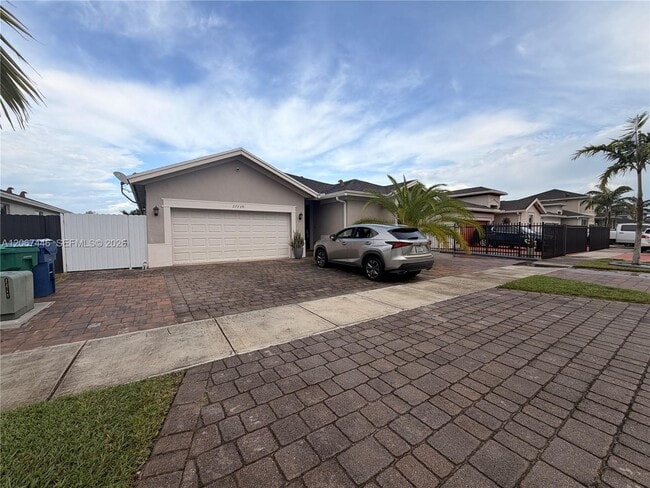 Building Photo - 27739 SW 133rd Ave