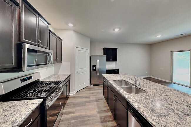 Foto del edificio - 5071 Shellback Dr