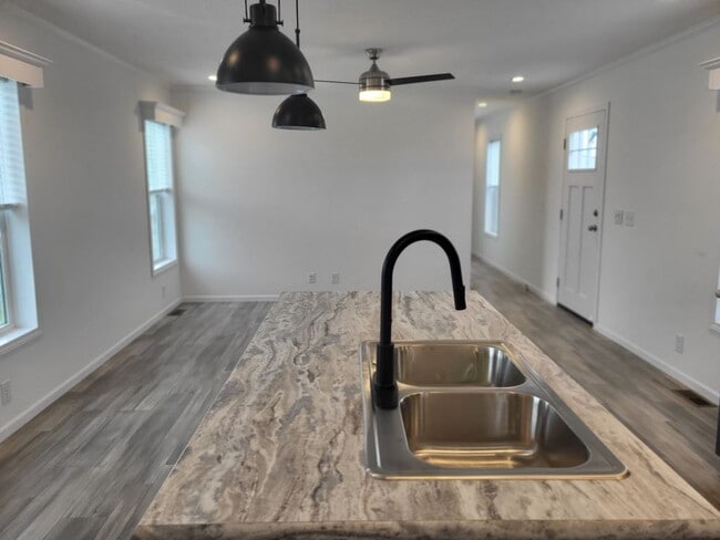 Foto del edificio - 140 Flamingo Dr