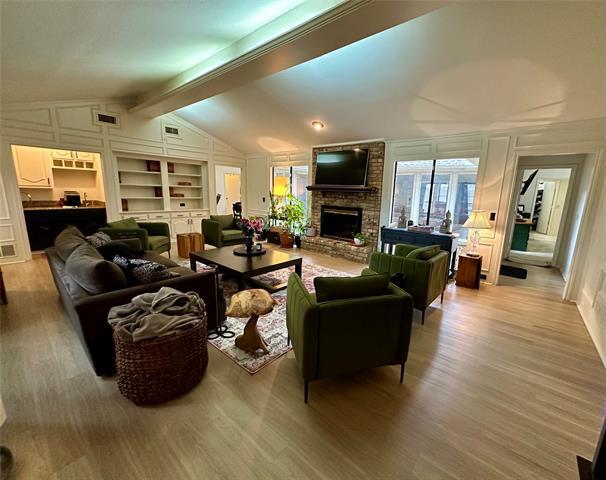 Foto del edificio - 7145 Crooked Oak Dr