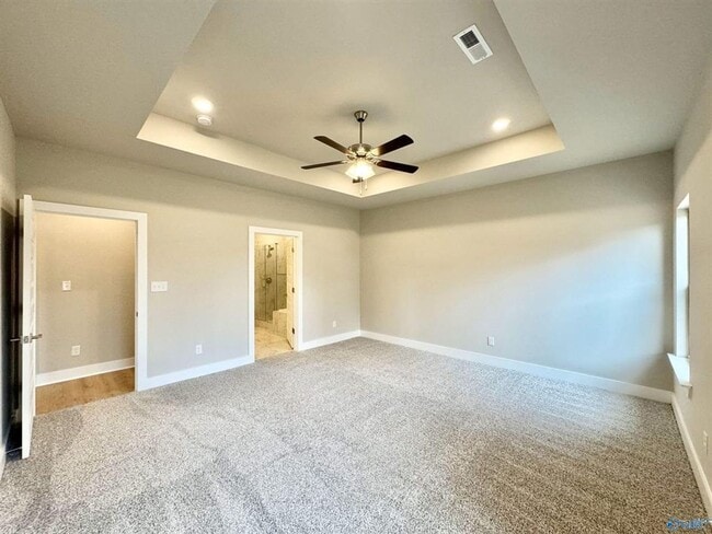 Foto del edificio - Step into your dream lifestyle at Nature's Walk on the Flint! $1865 *COMING SOON*
