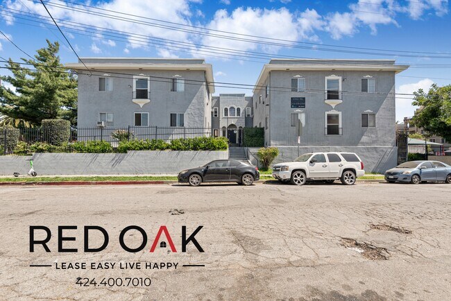 Building Photo - 250 Loma Dr