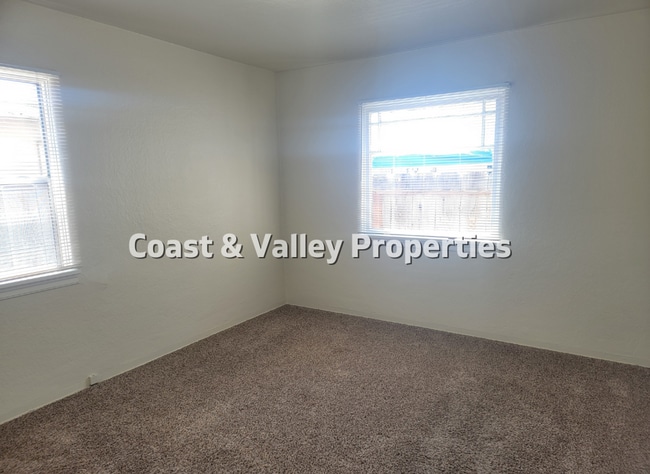 Building Photo - 226-228 Lang Street, Salinas, CA 93901