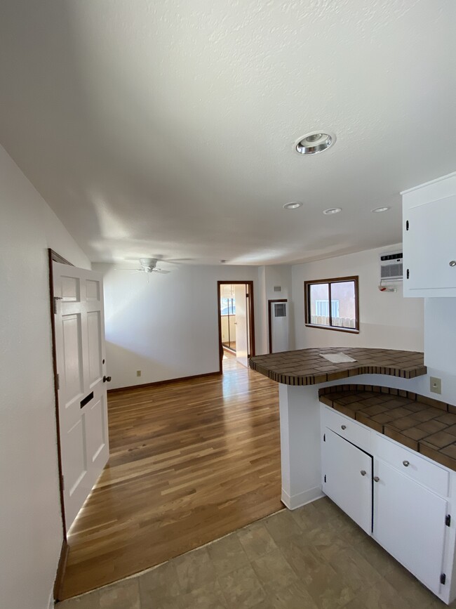 Livingroom - 12113 Culver Blvd