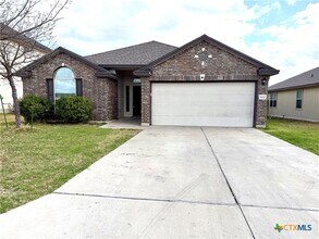 Building Photo - 500 Obsidian Ln