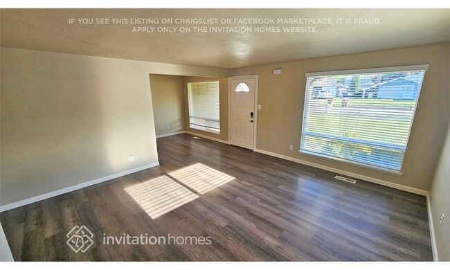 Building Photo - 1346 N Lenore Dr