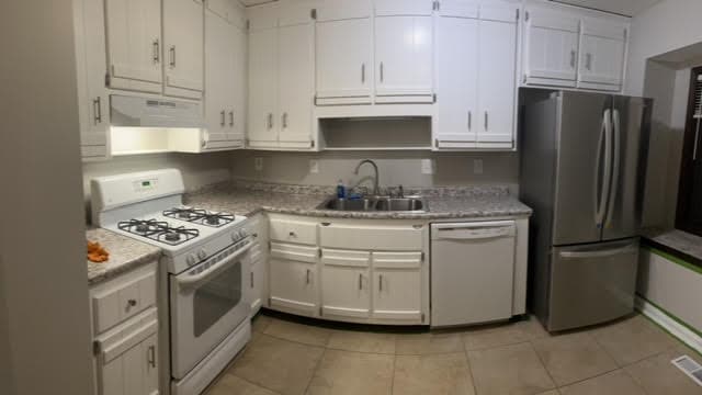 Building Photo - 4053 Maxanne Dr NW
