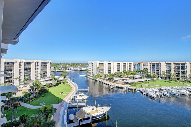 Foto del edificio - 2687 N Ocean Blvd