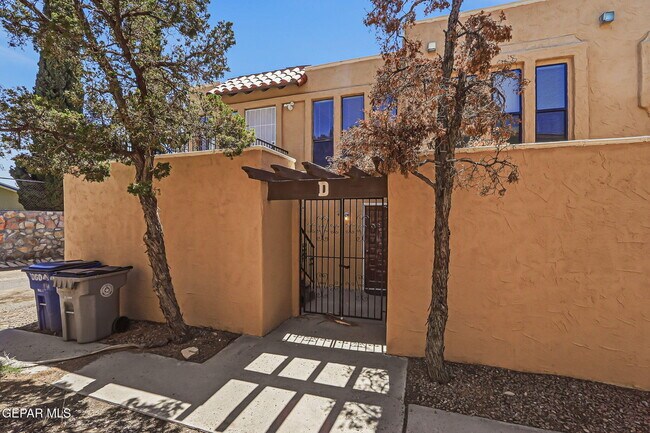 Foto del edificio - 10604 Springwood Dr