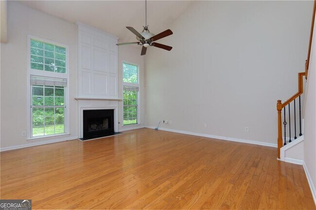 Building Photo - 808 Plaintain Dr