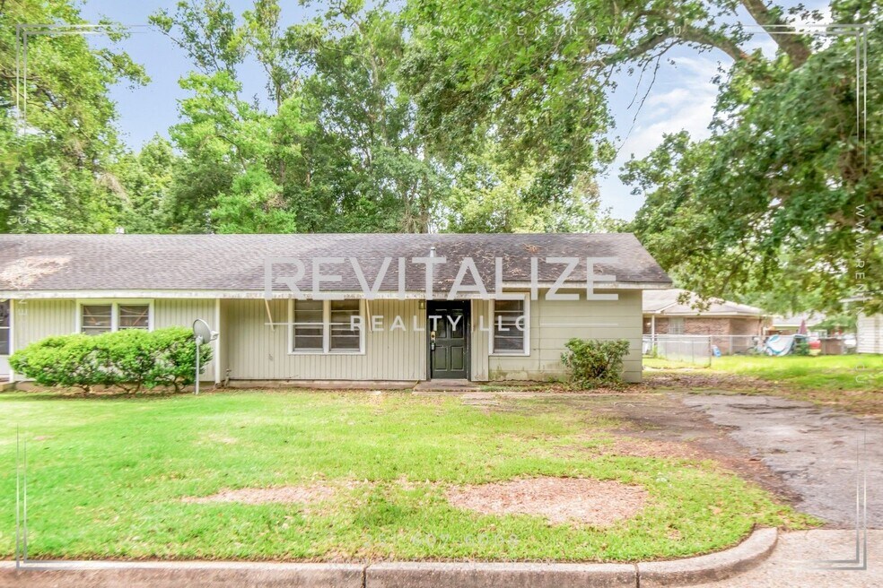 1815 Ogburn Ave