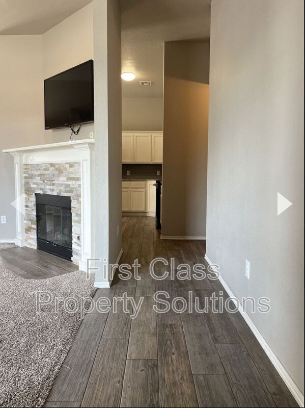 Foto del edificio - 1816 Creekside Dr