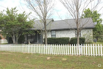 Building Photo - 93 S Shirley Ln