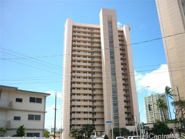 Building Photo - 2439 Kapiolani Blvd