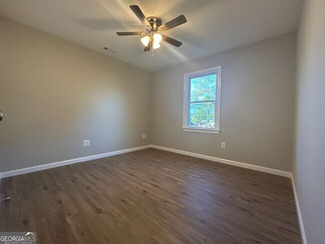 Foto del edificio - 116 Holly St SE