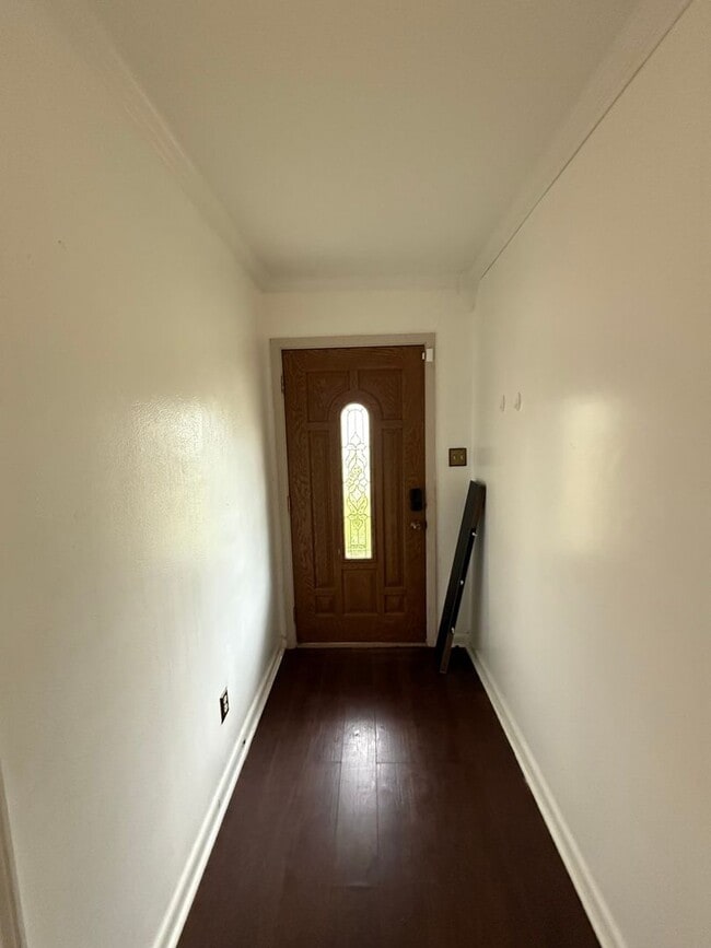 Building Photo - 3301 Thunderbird Ln