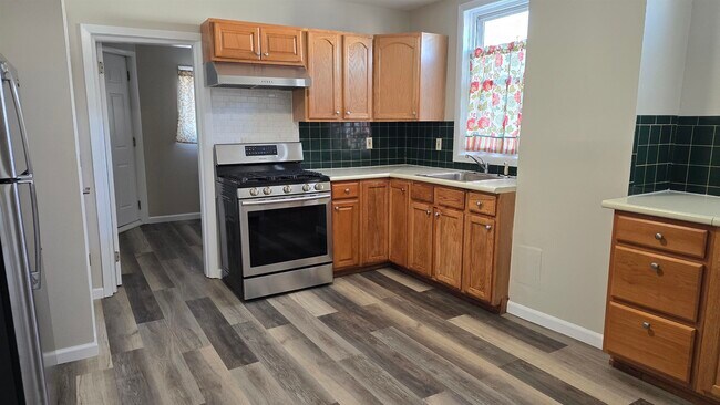 Foto del edificio - 667 Broadway