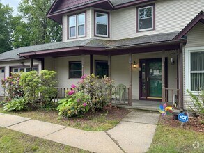 Building Photo - 7 Arrowwood Cir