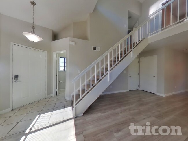 Building Photo - 254 Voyager Dr