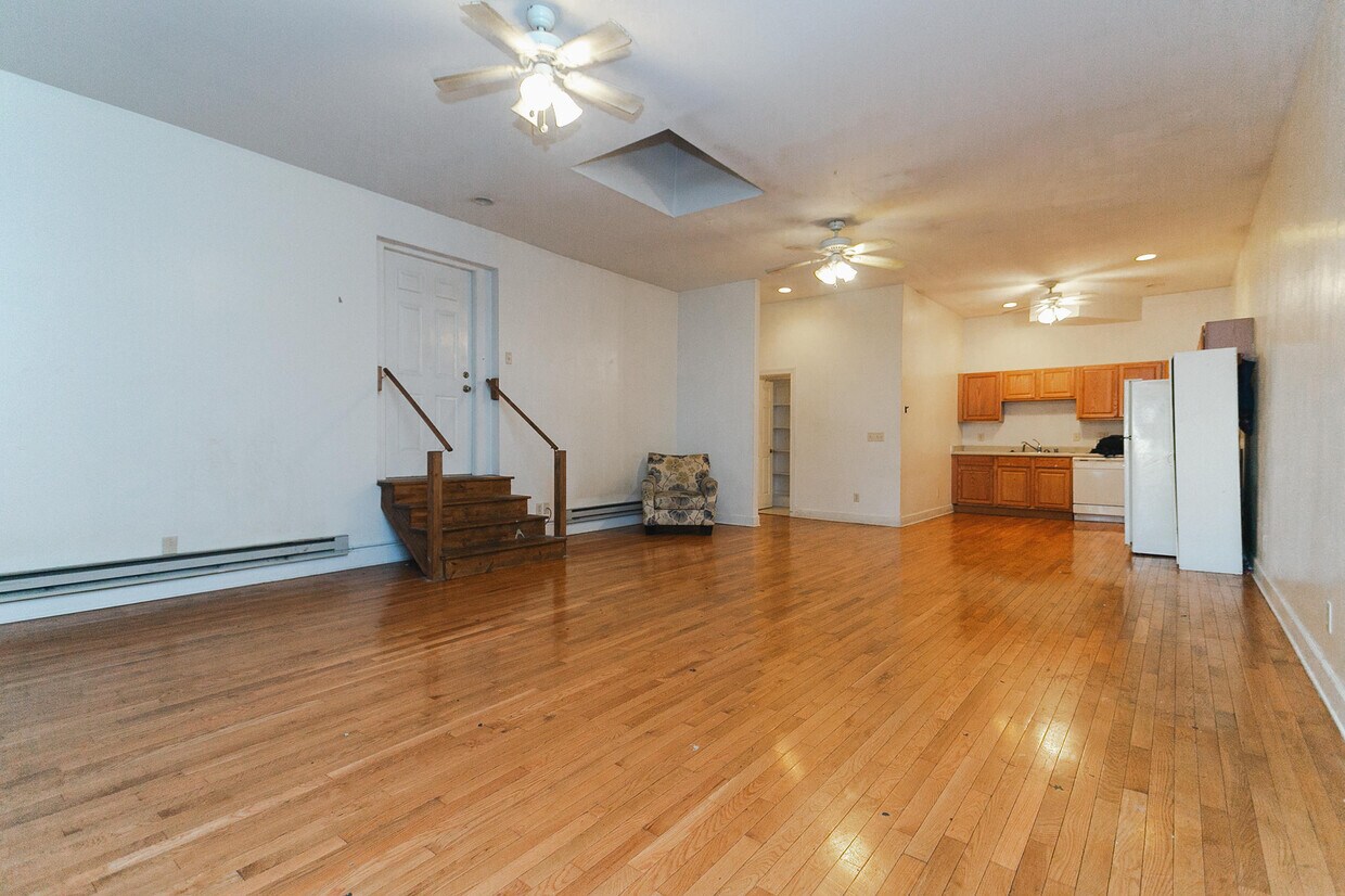 Primary Photo - 507 6th St